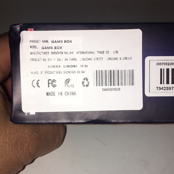 GAME BOX RECHARGABLE HAND HELD GAMING SYSTEM 200 GAMES PRELOADED NEVER USED. NEW - Picture 6 of 7